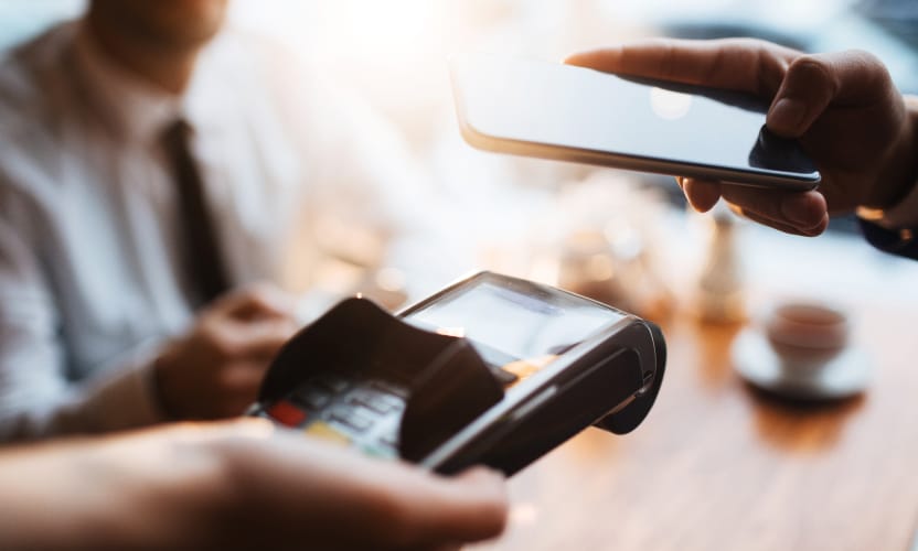 Using a smartphone as a contactless credit card